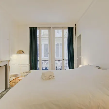 Appartement Le Luxe A La Parisienne ! Paris