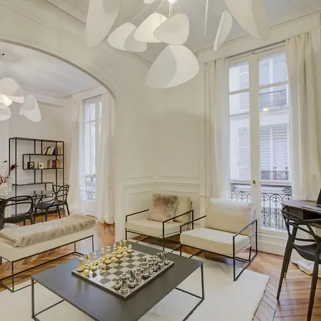 Le Luxe A La Parisienne ! * Paris